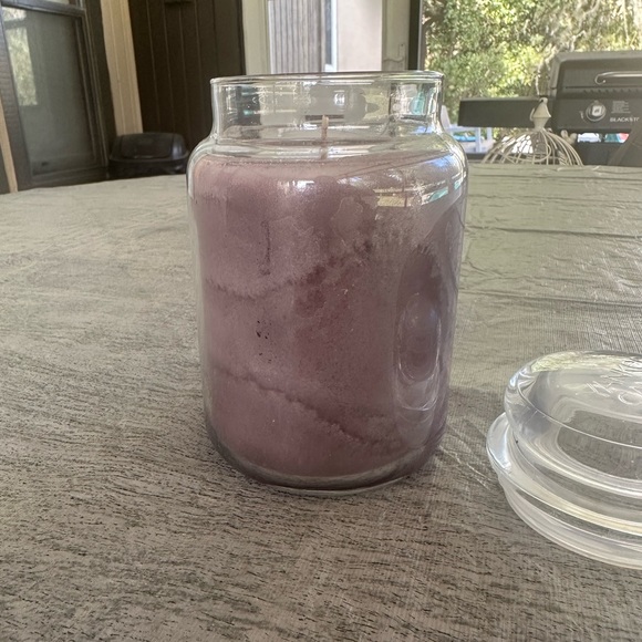 Yankee Candle Dried Lavender & Oak Large 22 Oz. Jar, New - Picture 4 of 10